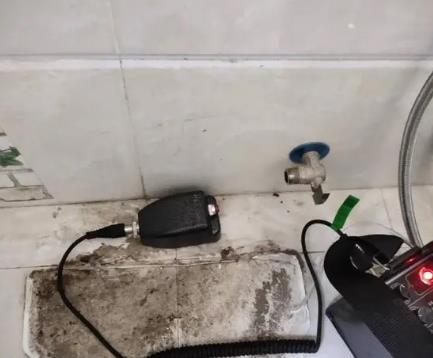 琼中屋顶漏水维修公司分享下卫生间漏水的危害及解决方法